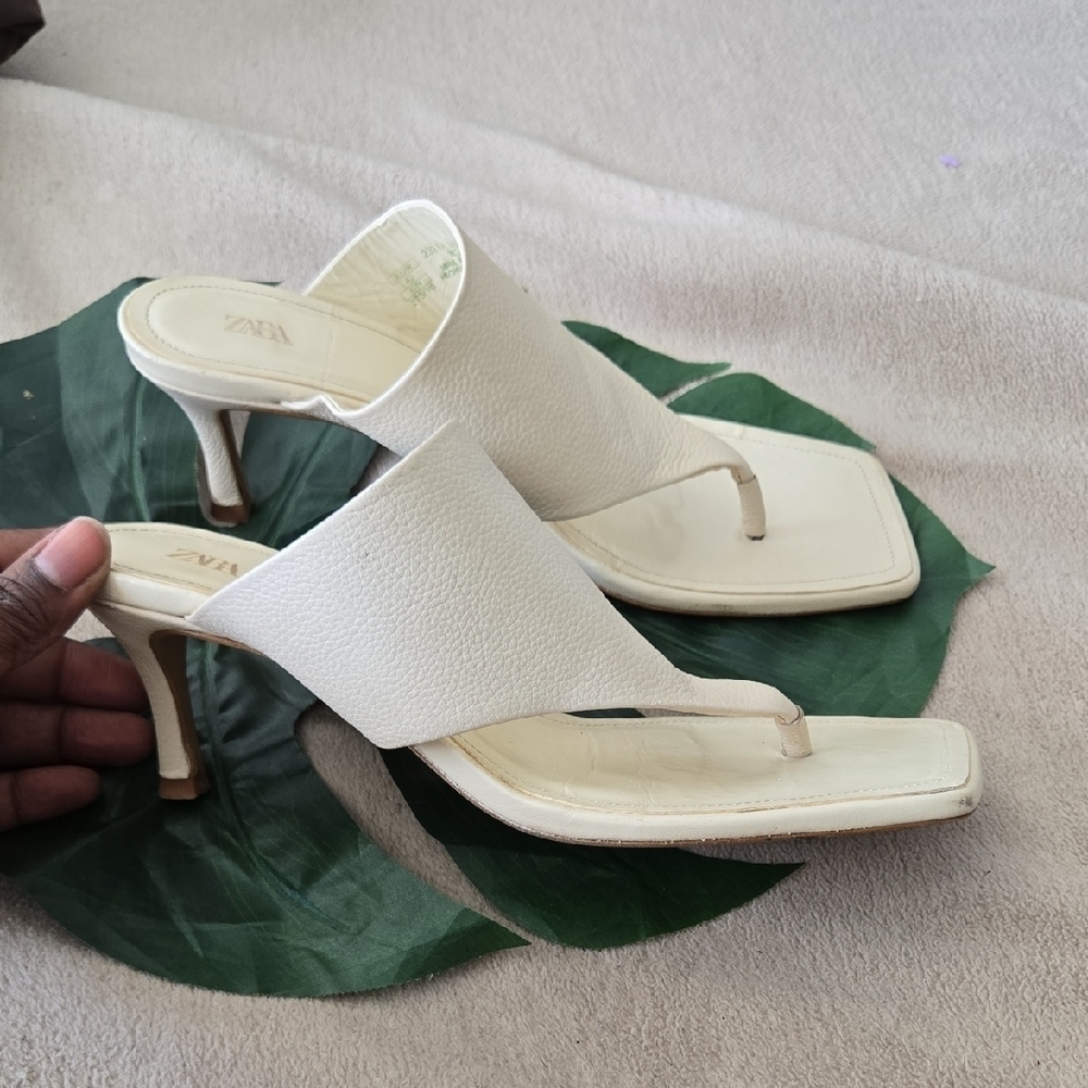 Zara Cream Women's Square Toe Heeled Sandals Resortwear Vacay Summer Shoes